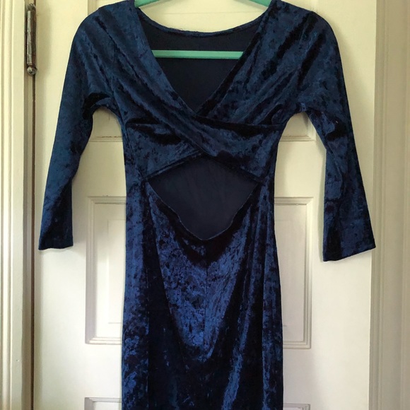 Dress - Picture 2 of 2